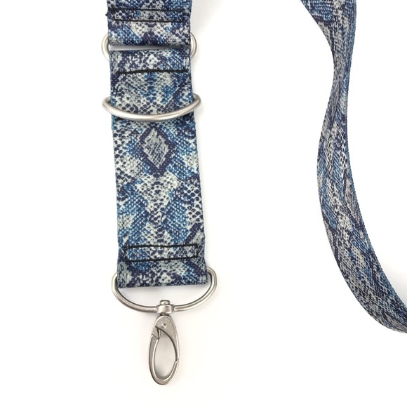 BAGGALINI Replacement Wide Crossbody Bag Strap Blue/Gray Python Animal Print - Picture 1 of 5